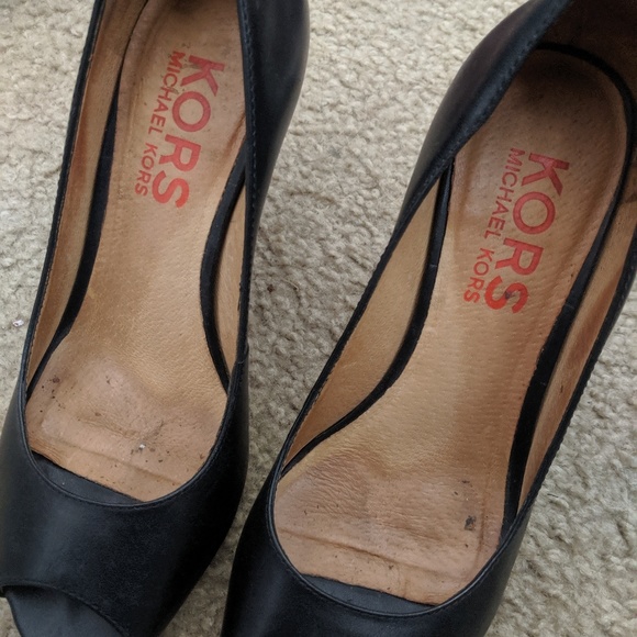 Pumps - Picture 2 of 2